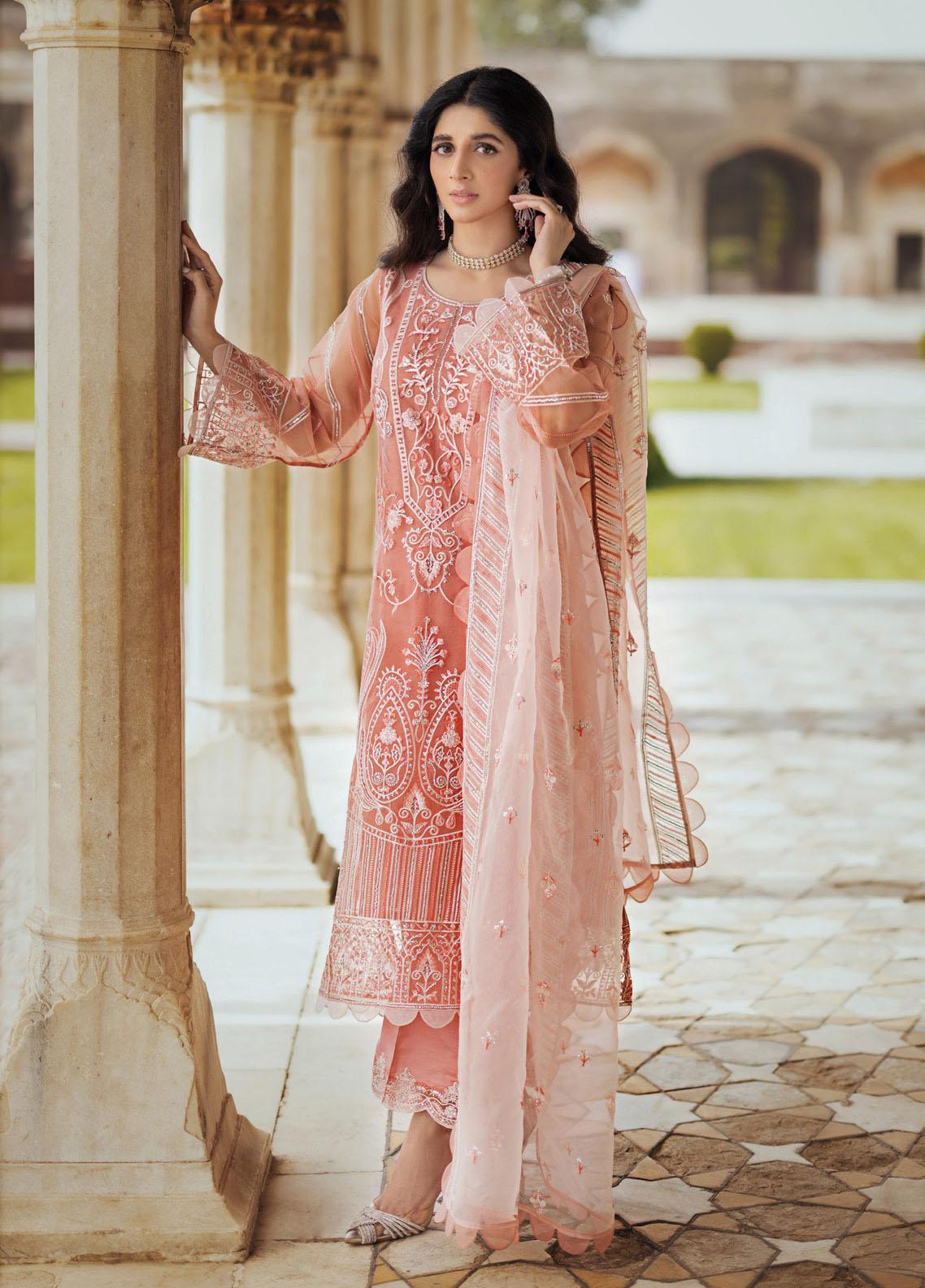 Zainab Chottani – Tahra Luxury Formals - Roushaney