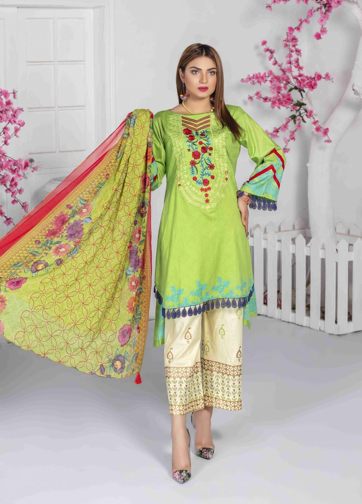 FLORAL FANTASIE LUXURY LAWN