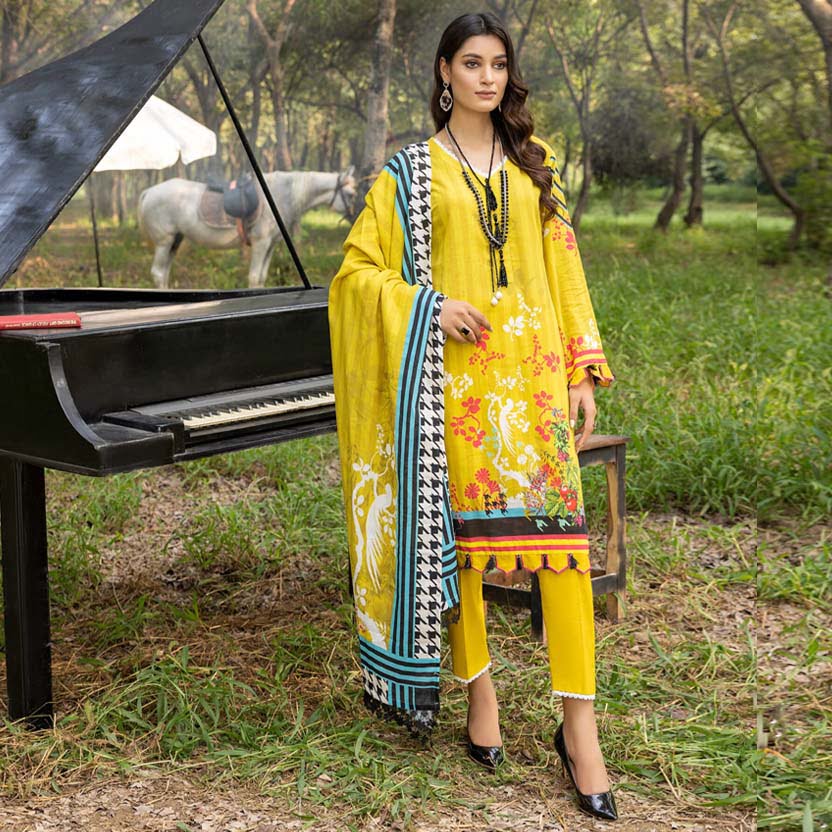 Salina by Regalia Textiles Printed Khaddar 3 Piece Unstitched Suits KC-748